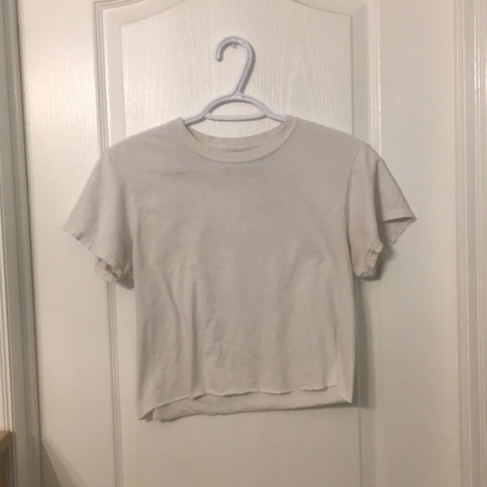 plain white cropped tee